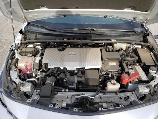Photo 11 from auction – 2018 TOYOTA PRIUS PRIM with VIN JTDKARFP7J3101079