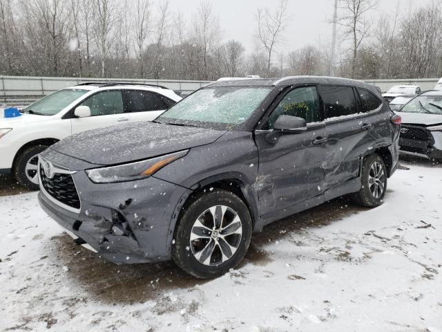 TOYOTA HIGHLANDER 2022 with VIN 5TDGZRAH5NS111838 - Photo from auction