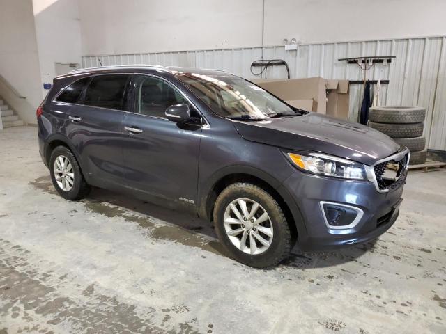 Photo 4 from auction – 2017 KIA SORENTO LX with VIN 5XYPGDA52HG335634