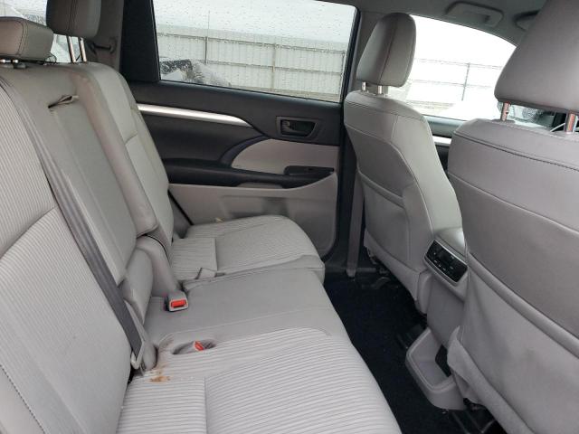 Photo 11 from auction – 2017 TOYOTA HIGHLANDER with VIN 5TDBZRFH7HS379510
