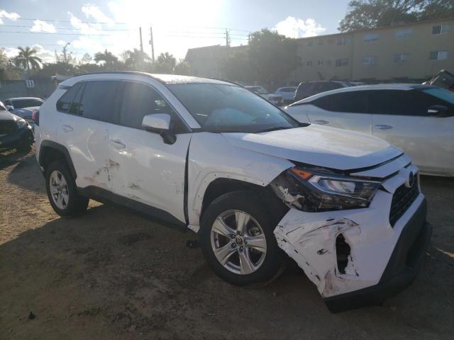 Photo 4 from auction – 2021 TOYOTA RAV4 XLE with VIN 2T3W1RFV4MC144975