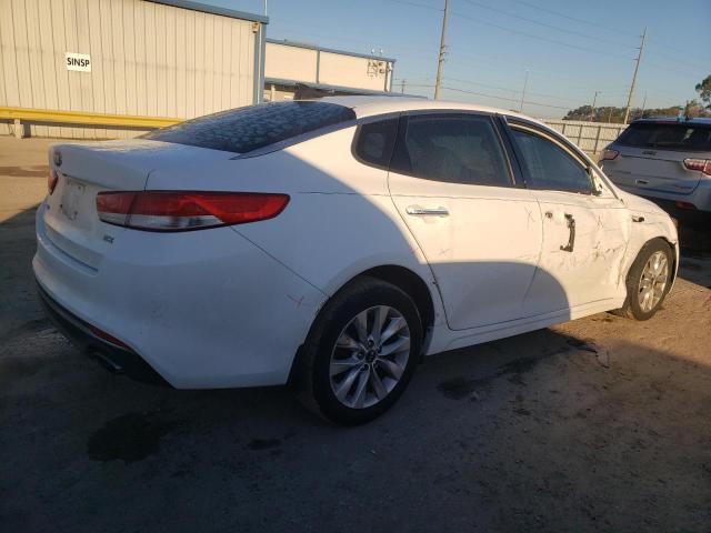 Photo 3 from auction – 2017 KIA OPTIMA EX with VIN 5XXGU4L33HG125889