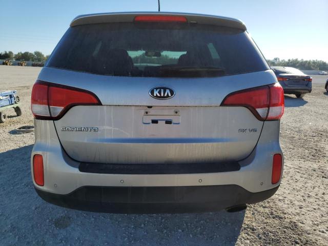 Photo 6 from auction – 2015 KIA SORENTO with VIN 5XYKU4A74FG611877