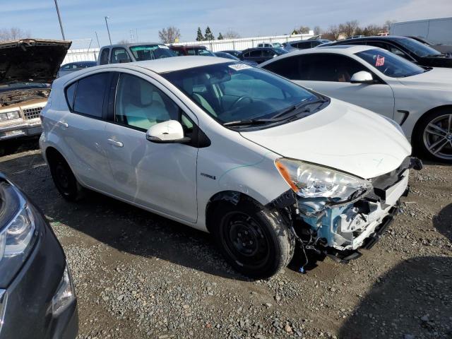 Photo 4 from auction – 2013 TOYOTA PRIUS C with VIN JTDKDTB37D1547515