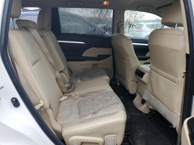 Photo 11 from auction – 2014 TOYOTA HIGHLANDER with VIN 5TDBKRFH7ES043064
