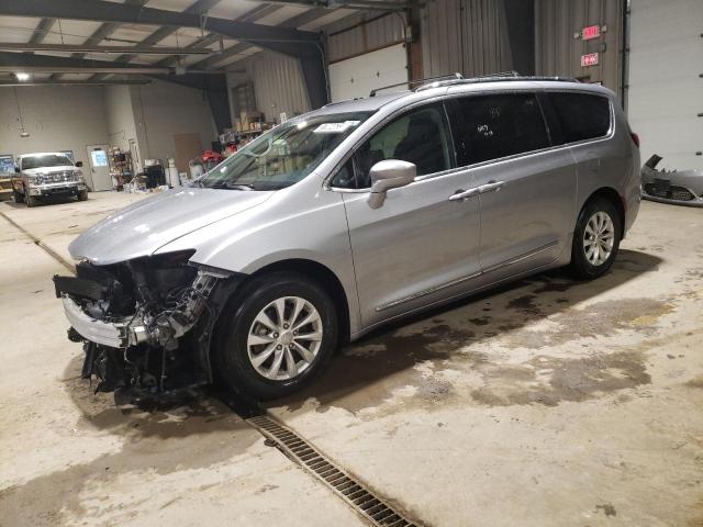 CHRYSLER PACIFICA T 2018 with VIN 2C4RC1BG3JR353256 - Photo from auction