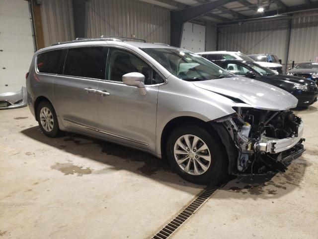 Photo 4 from auction – 2018 CHRYSLER PACIFICA T with VIN 2C4RC1BG3JR353256
