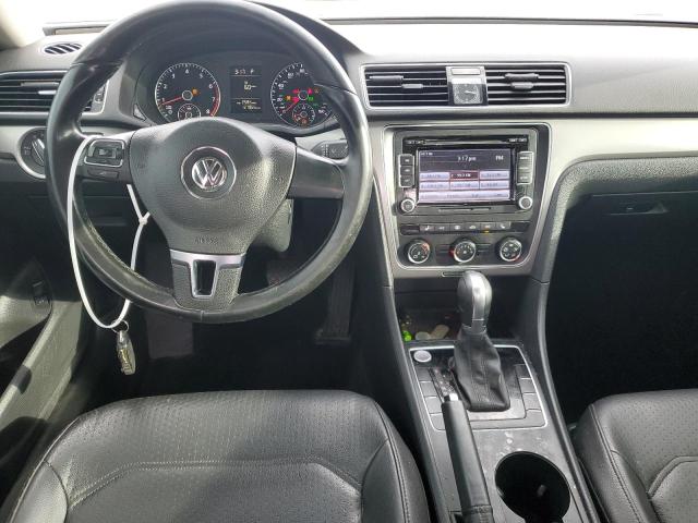 Photo 8 from auction – 2015 VOLKSWAGEN PASSAT S with VIN 1VWAT7A37FC097277
