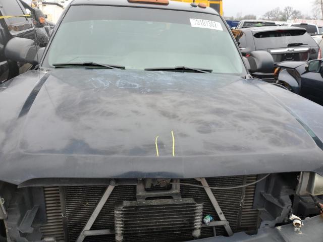 Photo 11 from auction – 2004 CHEVROLET SILVERADO with VIN 1GCJC39254E351982