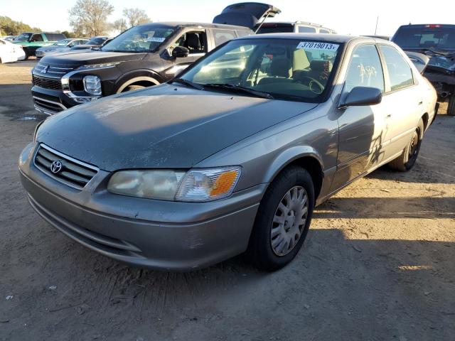TOYOTA CAMRY CE 2000 with VIN 4T1BG22K6YU681246 - Photo from auction