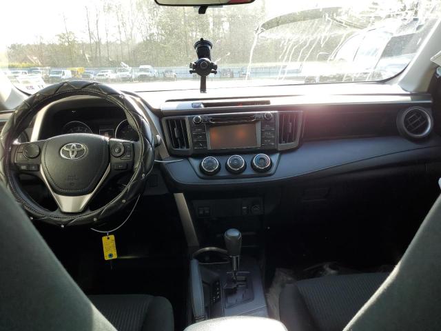 Photo 8 from auction – 2018 TOYOTA RAV4 LE with VIN JTMZFREV5JD129831