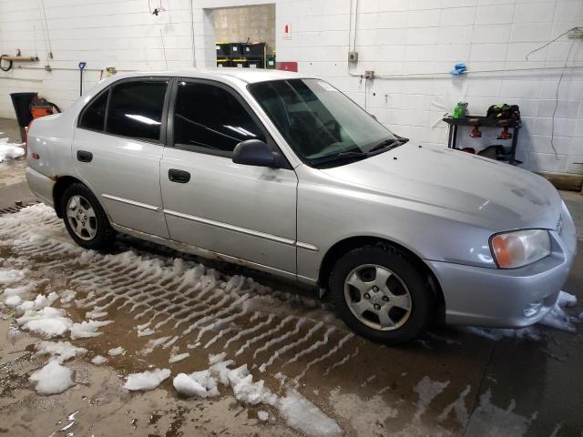 Photo 4 from auction – 2002 HYUNDAI ACCENT GL with VIN KMHCG45C22U352457