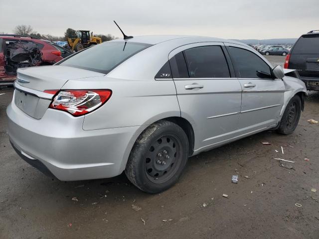 Photo 3 from auction – 2011 CHRYSLER 200 LX with VIN 1C3BC4FB7BN566716