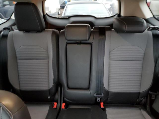 Photo 10 from auction – 2019 FORD ESCAPE SE with VIN 1FMCU9GD6KUB77528