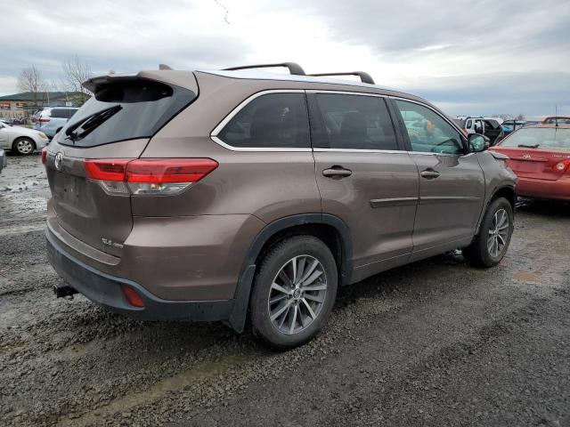 Photo 3 from auction – 2018 TOYOTA HIGHLANDER with VIN 5TDJZRFH3JS838002