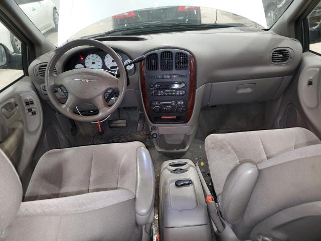 Photo 8 from auction – 2002 CHRYSLER TOWN & COU with VIN 2C4GP74L12R631131