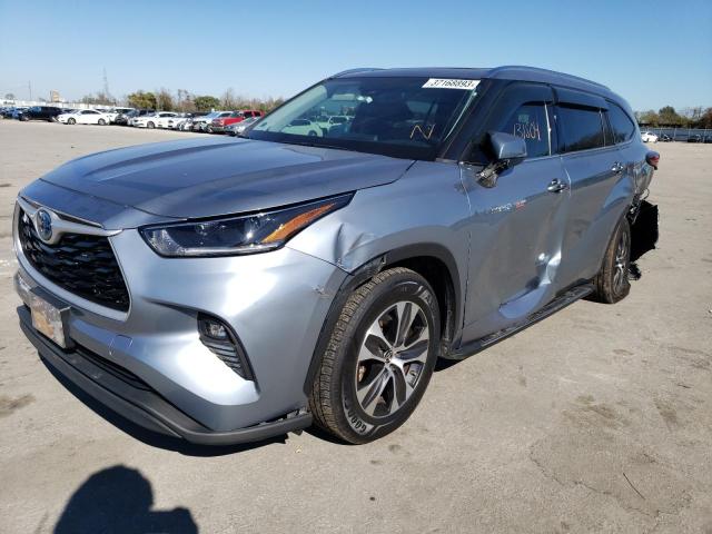 TOYOTA HIGHLANDER 2021 with VIN 5TDGARAH8MS009830 - Photo from auction