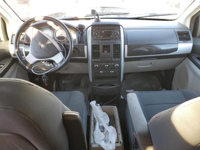 Снимка 8 от търг – 2010 DODGE CARAVAN с VIN 2D4RN5D16AR459164