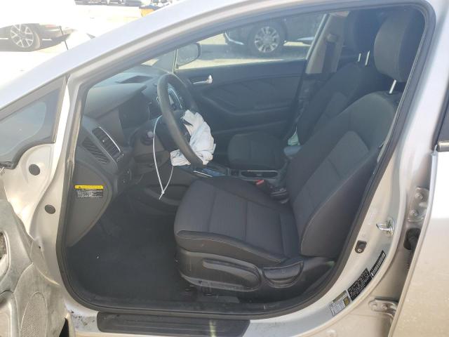 Photo 7 from auction – 2017 KIA FORTE LX with VIN 3KPFL4A73HE022761
