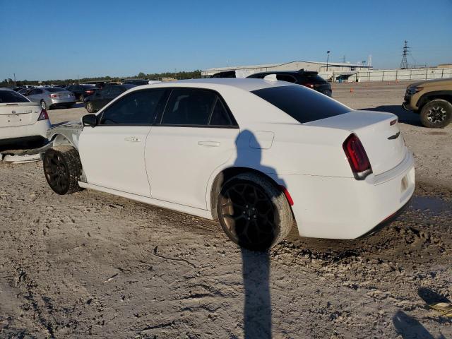 Photo 2 from auction – 2016 CHRYSLER 300 S with VIN 2C3CCABG8GH278112