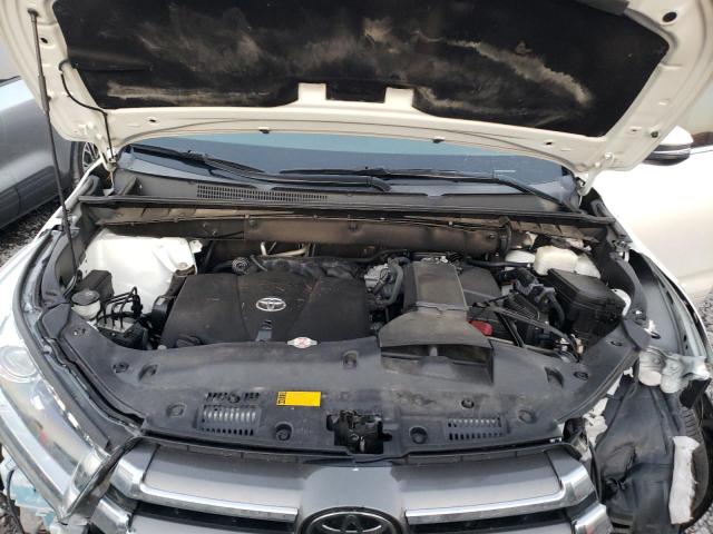 Photo 12 from auction – 2018 TOYOTA HIGHLANDER with VIN 5TDYZRFH9JS270160