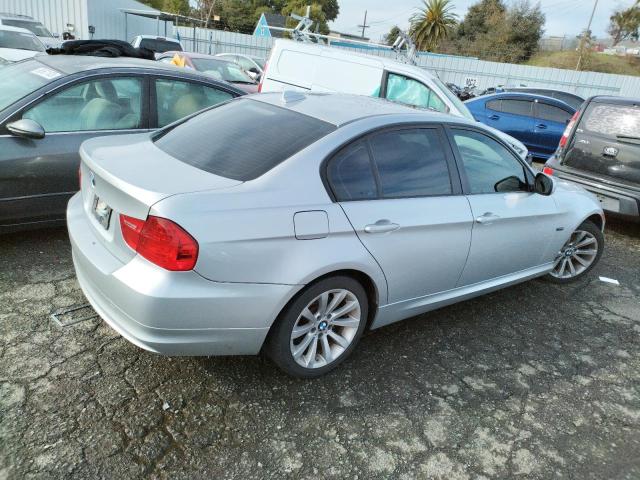 Photo 3 from auction – 2011 BMW 328 I with VIN WBAPH7G59BNN03577