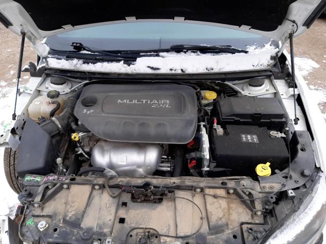 Photo 11 from auction – 2015 CHRYSLER 200 S with VIN 1C3CCCBB2FN668094