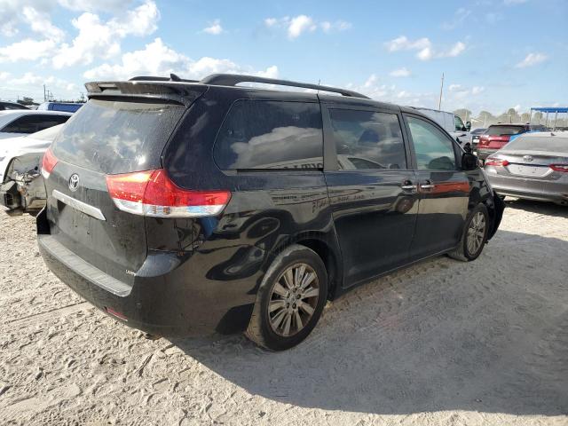 Photo 3 from auction – 2011 TOYOTA SIENNA XLE with VIN 5TDYK3DC0BS039688