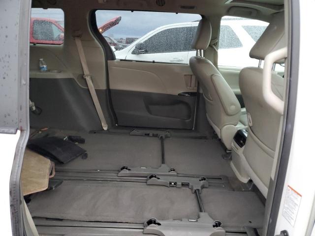 Photo 11 from auction – 2015 TOYOTA SIENNA XLE with VIN 5TDYK3DC7FS586236
