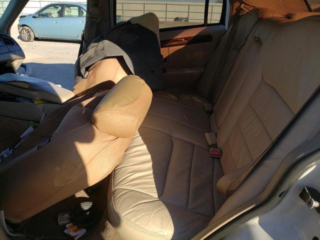 Photo 10 from auction – 2000 LINCOLN TOWN CAR E with VIN 1LNHM81W4YY844012