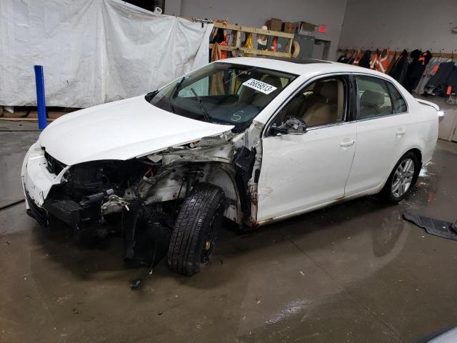 VOLKSWAGEN JETTA WOLF 2007 with VIN 3VWEF71K37M142165 - Photo from auction