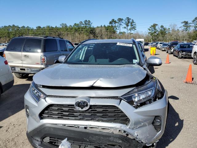 Photo 5 from auction – 2021 TOYOTA RAV4 XLE with VIN 2T3W1RFV3MW181725