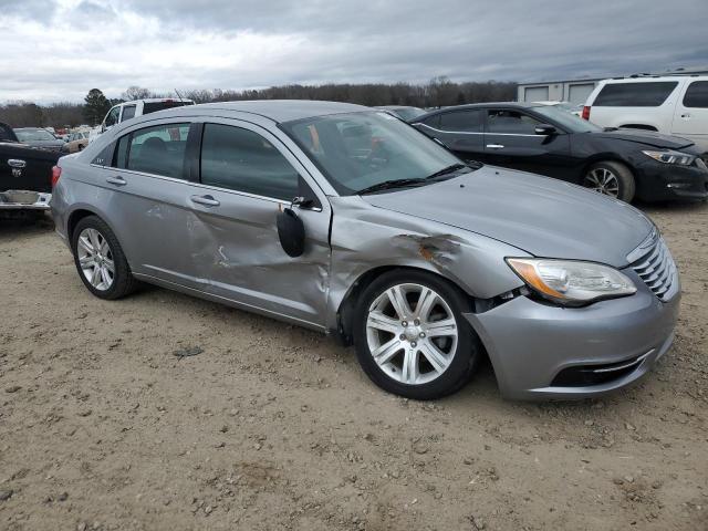 Photo 4 from auction – 2013 CHRYSLER 200 TOURIN with VIN 1C3CCBBB0DN695575