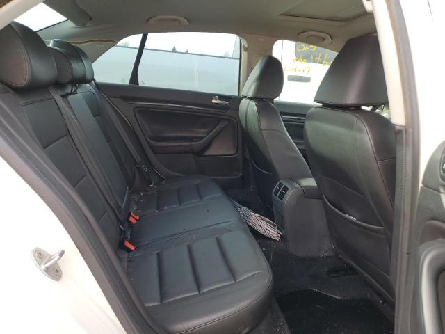 Photo 10 from auction – 2010 VOLKSWAGEN JETTA WOLF with VIN 3VWRA7AJ7AM025994