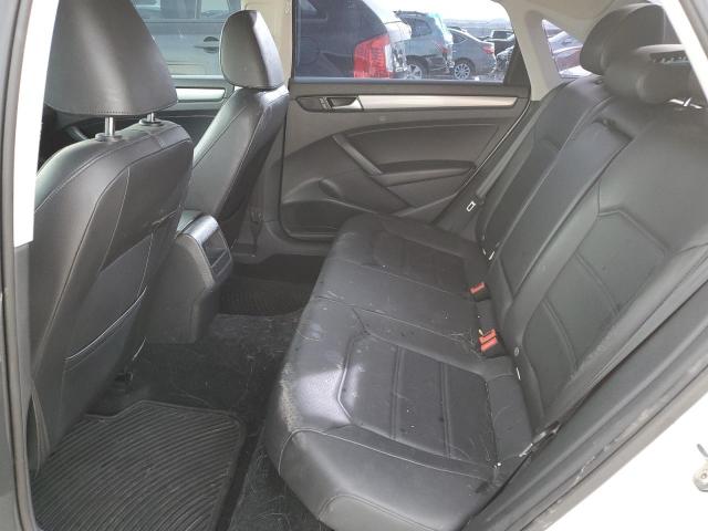 Photo 10 from auction – 2015 VOLKSWAGEN PASSAT S with VIN 1VWAT7A30FC105655