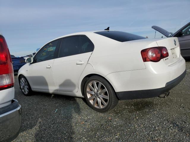 Photo 2 from auction – 2010 VOLKSWAGEN JETTA WOLF with VIN 3VWRA7AJ7AM025994