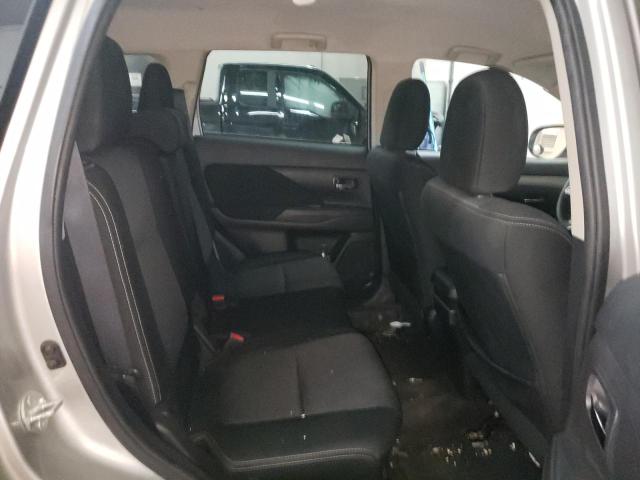 Photo 11 from auction – 2018 MITSUBISHI OUTLANDER with VIN JA4AZ3A38JZ062578