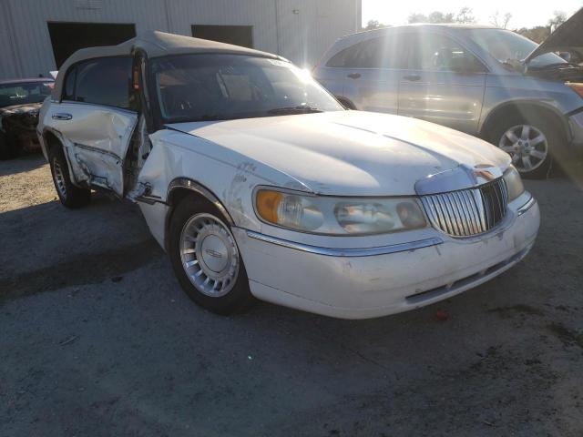 صورة رقم 4 من المزاد - 2000 LINCOLN TOWN CAR E مع VIN 1LNHM81W4YY844012