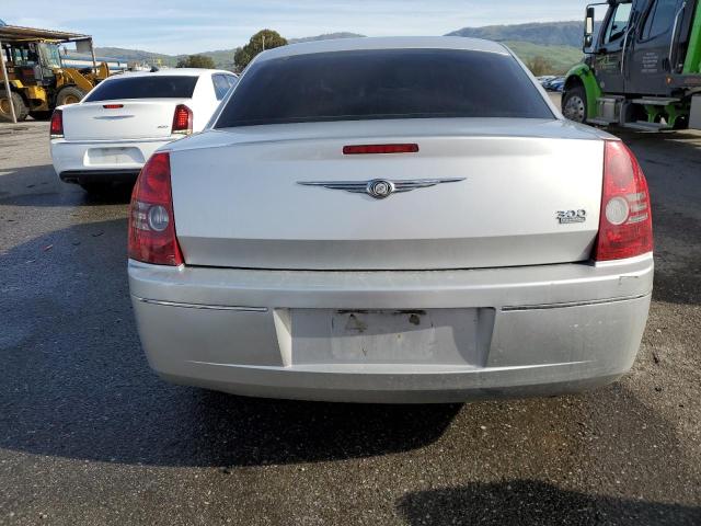 Photo 6 from auction – 2010 CHRYSLER 300 TOURIN with VIN 2C3CA4CD2AH185573