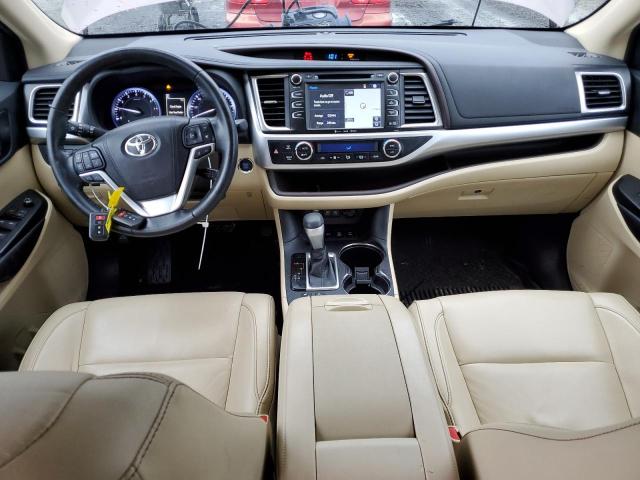 Photo 8 from auction – 2018 TOYOTA HIGHLANDER with VIN 5TDJZRFH3JS838002