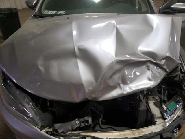 Photo 11 from auction – 2015 CHRYSLER 200 LIMITE with VIN 1C3CCCAB1FN622550