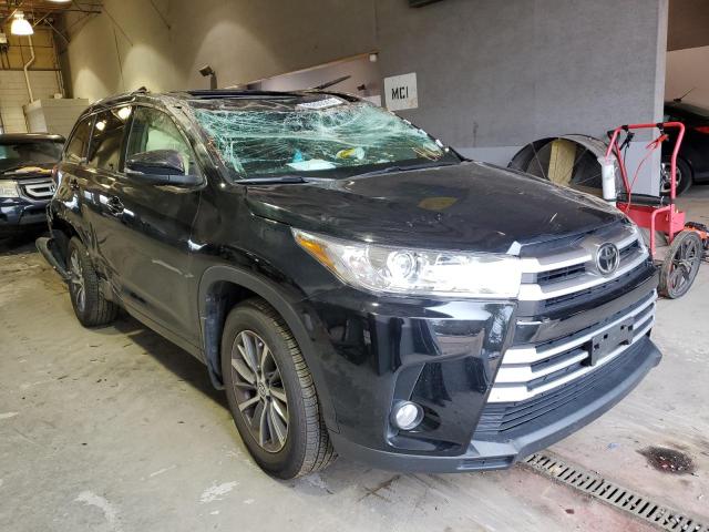 Foto 4 de la subasta – 2018 TOYOTA HIGHLANDER con VIN 5TDJZRFH1JS496159