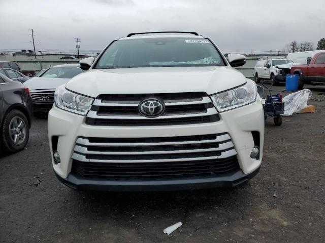 Photo 5 from auction – 2018 TOYOTA HIGHLANDER with VIN 5TDJZRFHXJS845108
