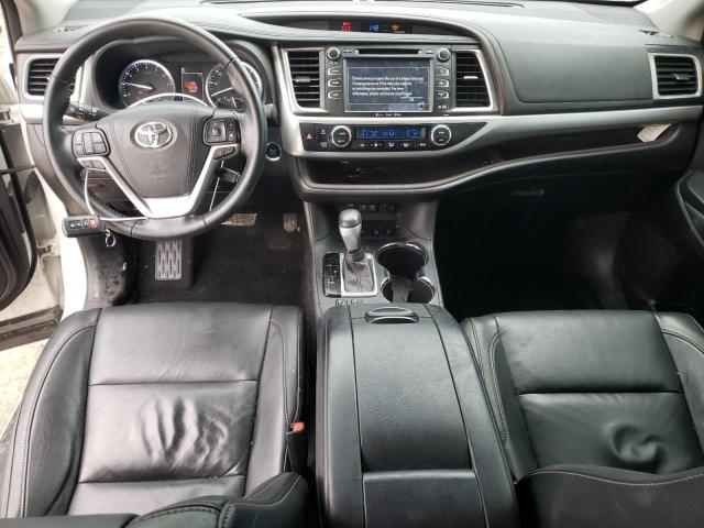 Photo 8 from auction – 2018 TOYOTA HIGHLANDER with VIN 5TDJZRFH8JS821180