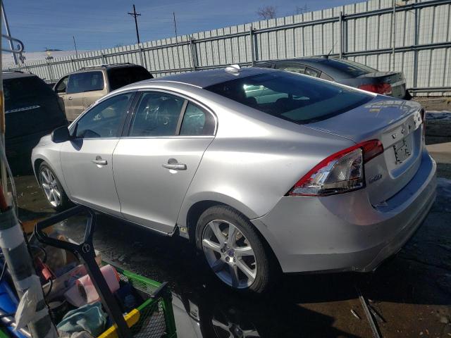Photo 2 from auction – 2015 VOLVO S60 PREMIE with VIN YV126MFK2F2339714
