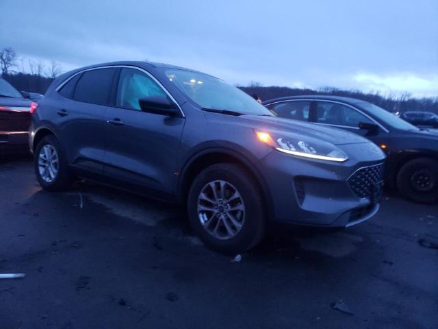 Photo 4 from auction – 2022 FORD ESCAPE SE with VIN 1FMCU9G60NUA90343