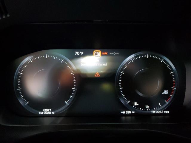 Photo 9 from auction – 2020 VOLVO XC60 T5 MO with VIN YV4102DK3L1463984