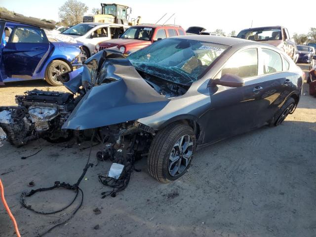 Photo 1 from auction – 2021 KIA FORTE FE with VIN 3KPF24AD2ME337781
