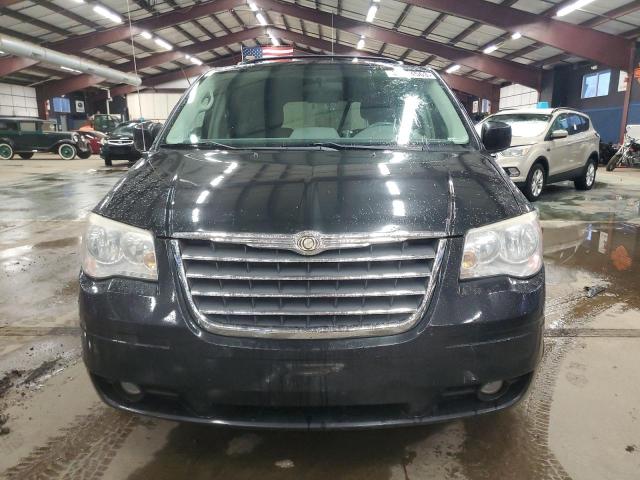 Photo 5 from auction – 2010 CHRYSLER TOWN & COU with VIN 2A4RR5D10AR352493