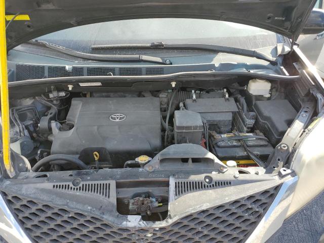 Photo 12 from auction – 2011 TOYOTA SIENNA XLE with VIN 5TDYK3DC0BS039688